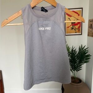 Nike Pro Women's Light Gray Tank Top